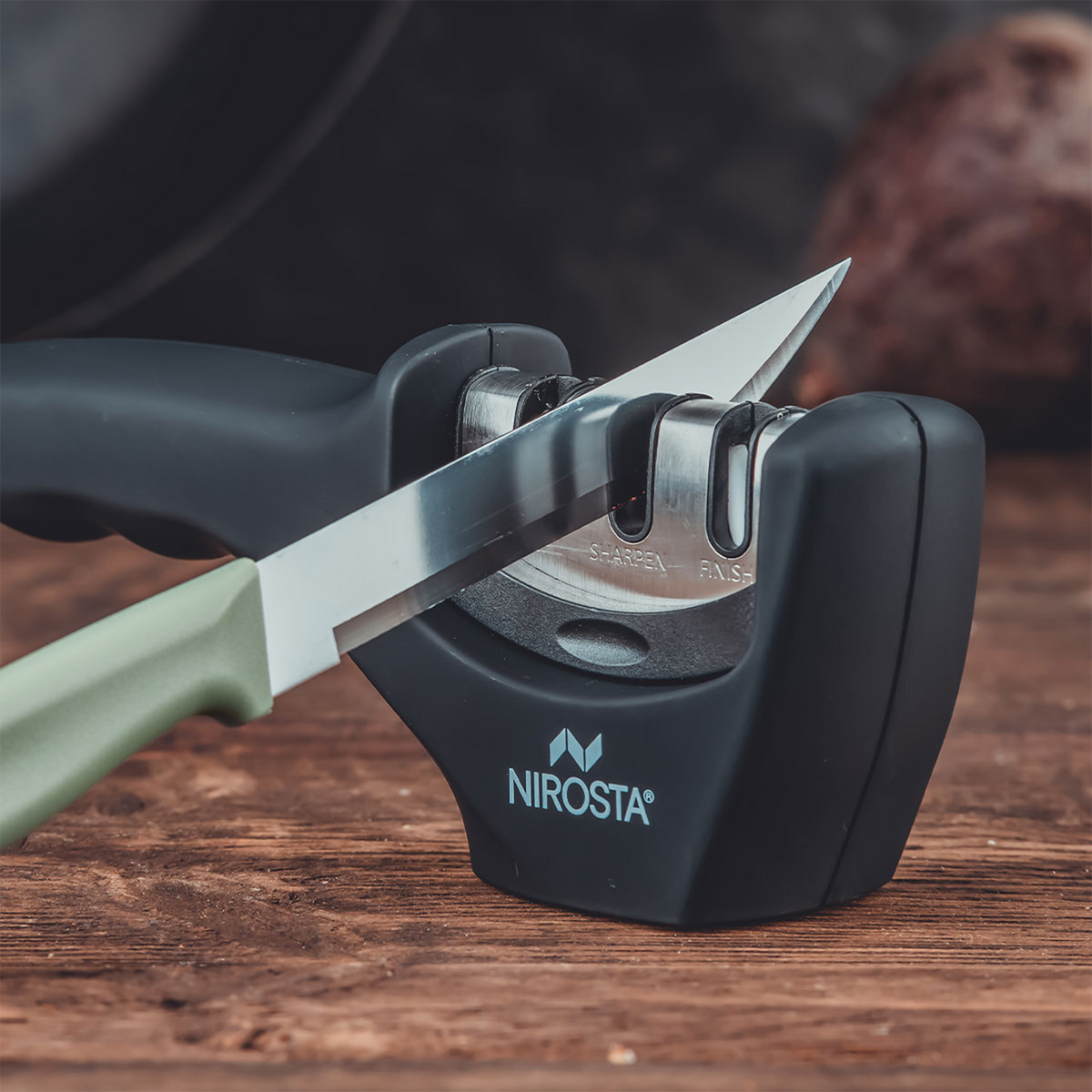 Nirosta ostrzałka do noży Quick-Sharp, 3-stopniowa