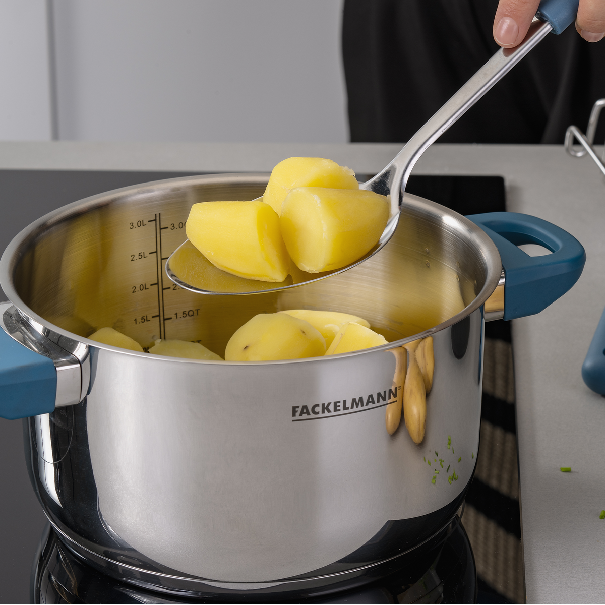 Fackelmann łyżka do serwowania Essential 32 cm